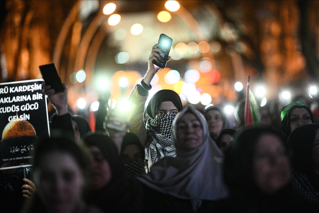 В турецкой столице прошла акция против закрытия мечети «Аль-Акса» со стороны Израиля