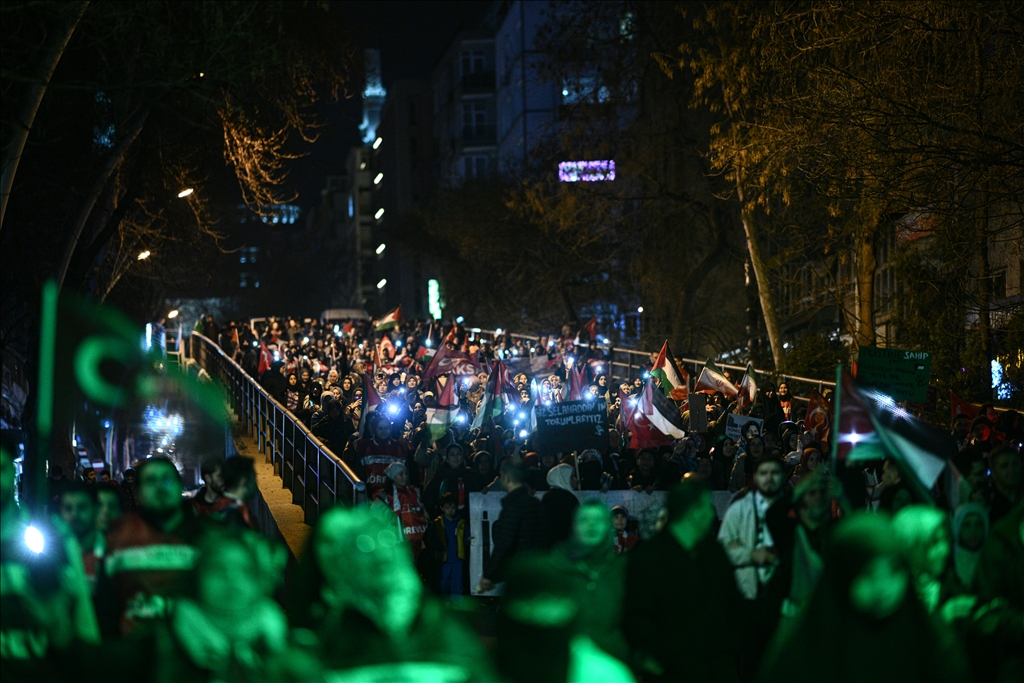 В турецкой столице прошла акция против закрытия мечети «Аль-Акса» со стороны Израиля