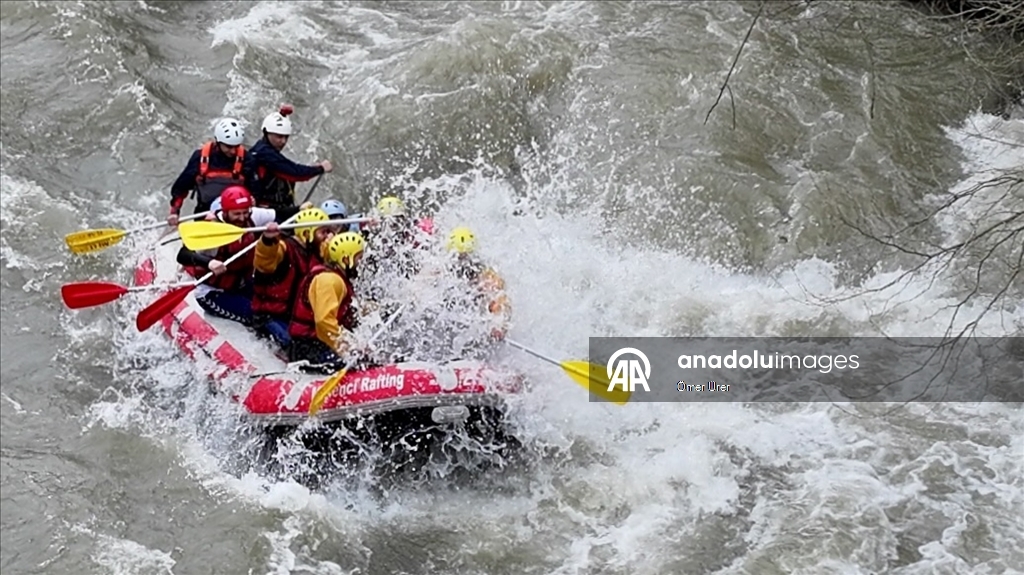 Melen Çayı'nda rafting sezonu açıldı