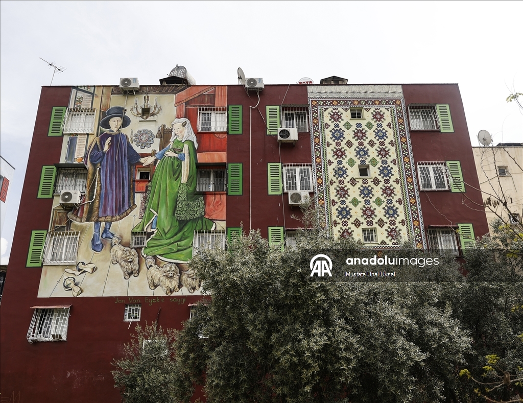 Zgrade ukrašene remek-djelima poznatih slikara donijele boje u Mersin