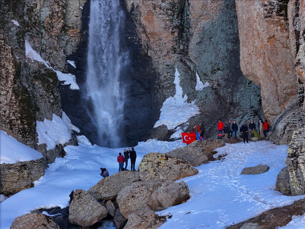 Sûlava Çirê ya li Bingolê ziyaretvanên xwe diezimîne