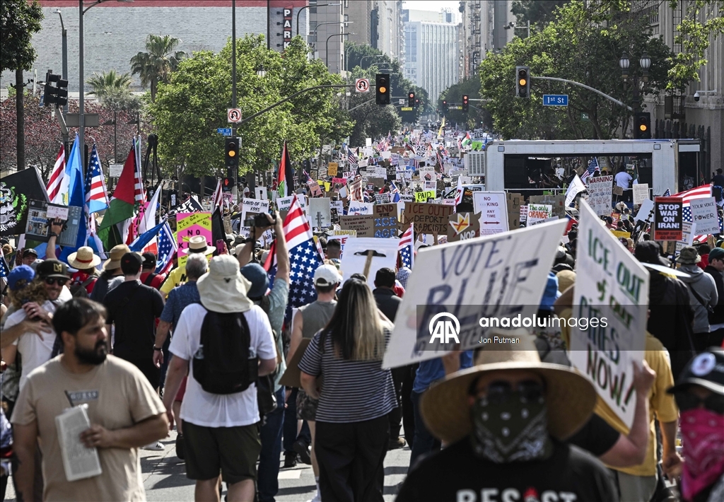 В Лос-Анджелесе прошла акция No Kings («Нет королям»)