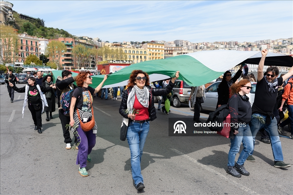 Napoli’de Gazze’ye giden filo için destek gösterisi düzenlendi  