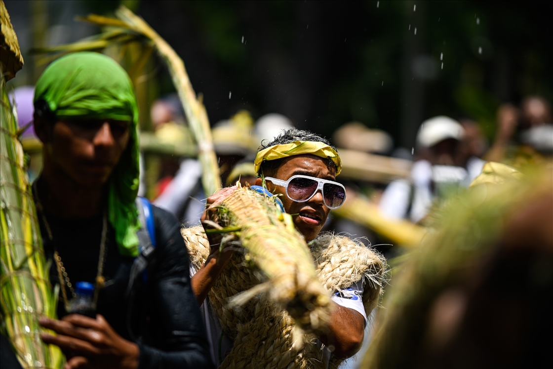 В Каракасе прошла традиционная церемония сбора и освящения пальмовых листьев