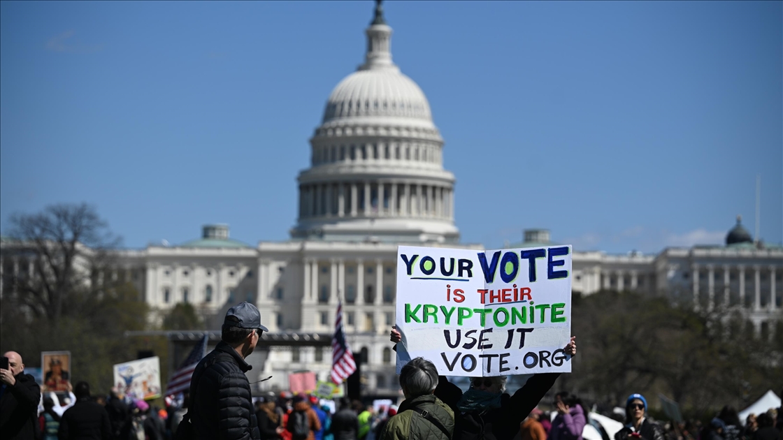 ABD'de, Trump yönetimine karşı "Krallara Hayır" protestosu düzenlendi