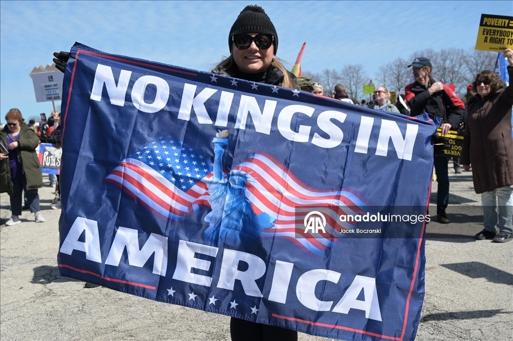 В США прошли многотысячные протесты против политики Трампа 34