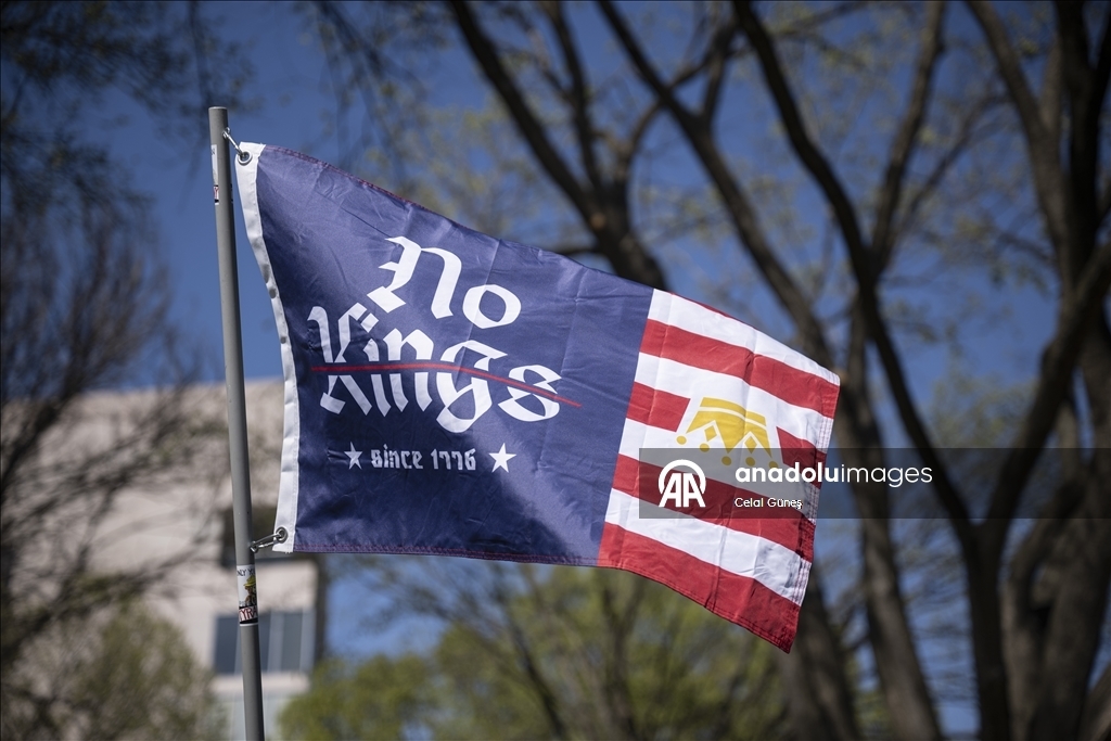 В США прошли многотысячные протесты против политики Трампа 2