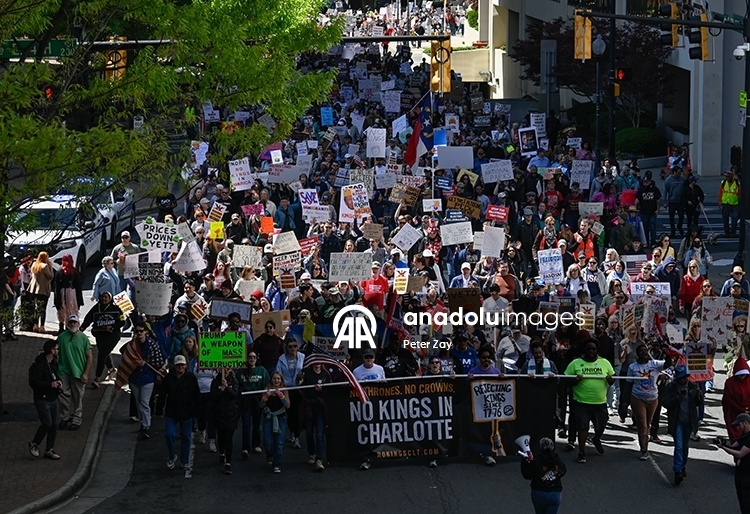 В США прошли многотысячные протесты против политики Трампа 39