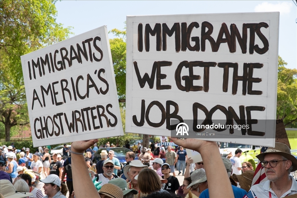 В США прошли многотысячные протесты против политики Трампа 21