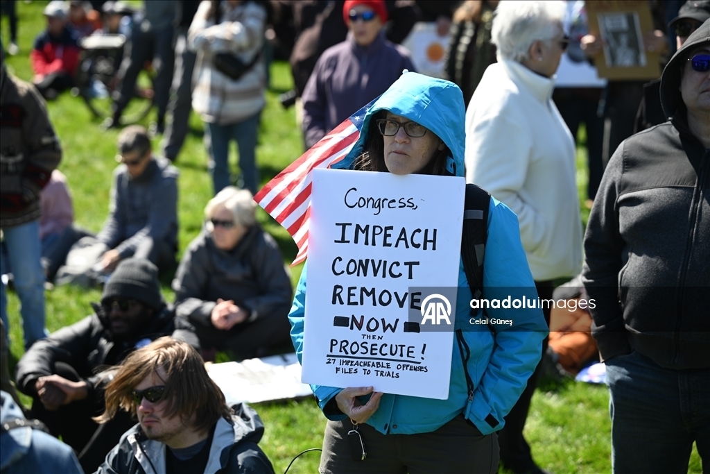В США прошли многотысячные протесты против политики Трампа 36