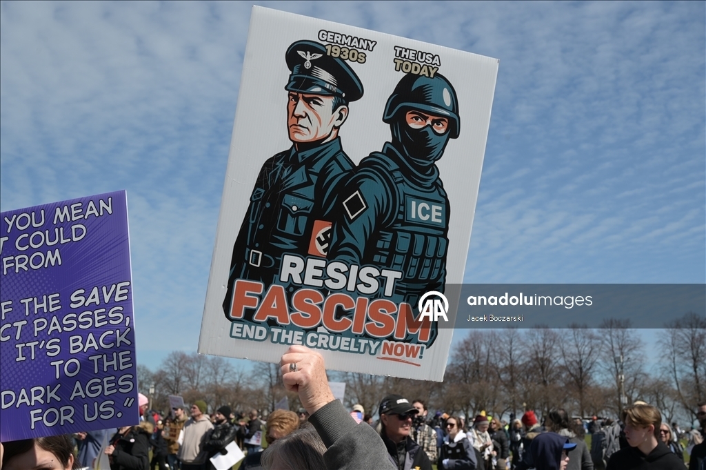 В США прошли многотысячные протесты против политики Трампа 18