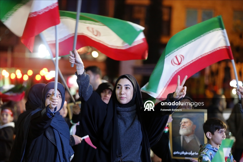 Атаки Израиля и США на Иран вызвали протесты в Тегеране