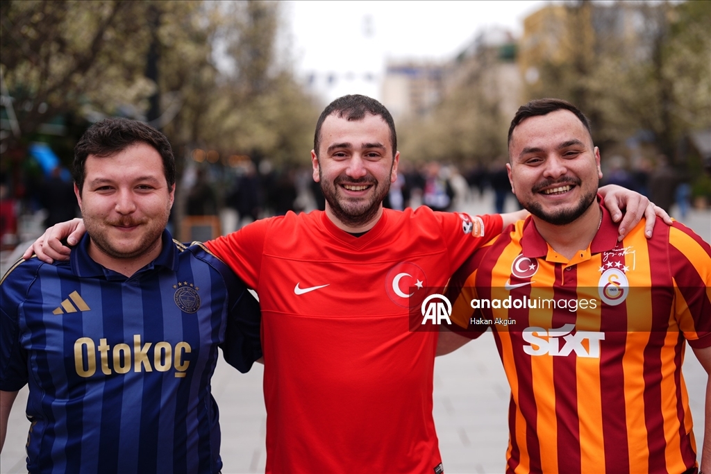 Kosova-Türkiye maçı öncesi Priştine'de heyecan artıyor