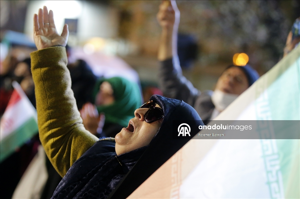 Атаки Израиля и США на Иран вызвали протесты в Тегеране