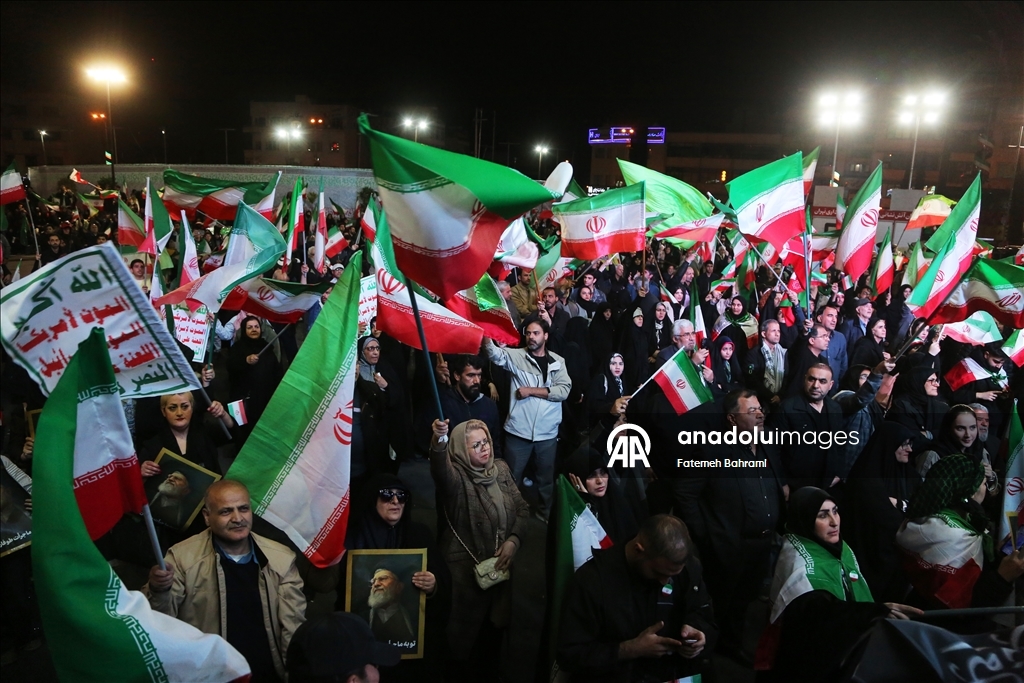 Атаки Израиля и США на Иран вызвали протесты в Тегеране