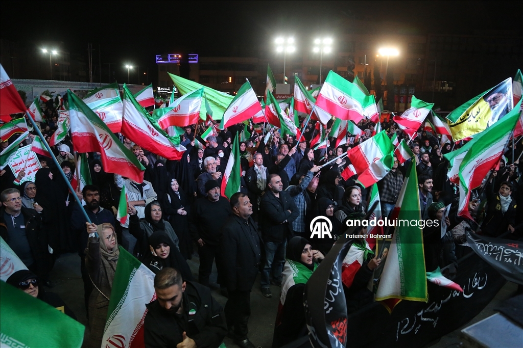 Атаки Израиля и США на Иран вызвали протесты в Тегеране