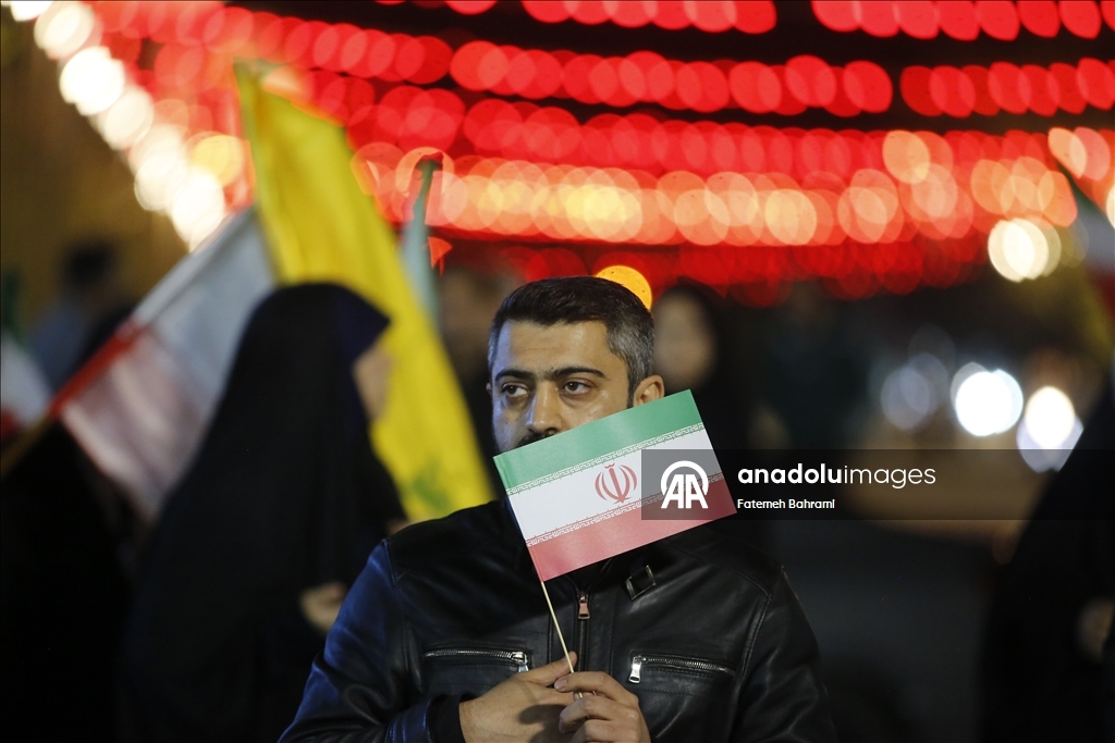 Атаки Израиля и США на Иран вызвали протесты в Тегеране