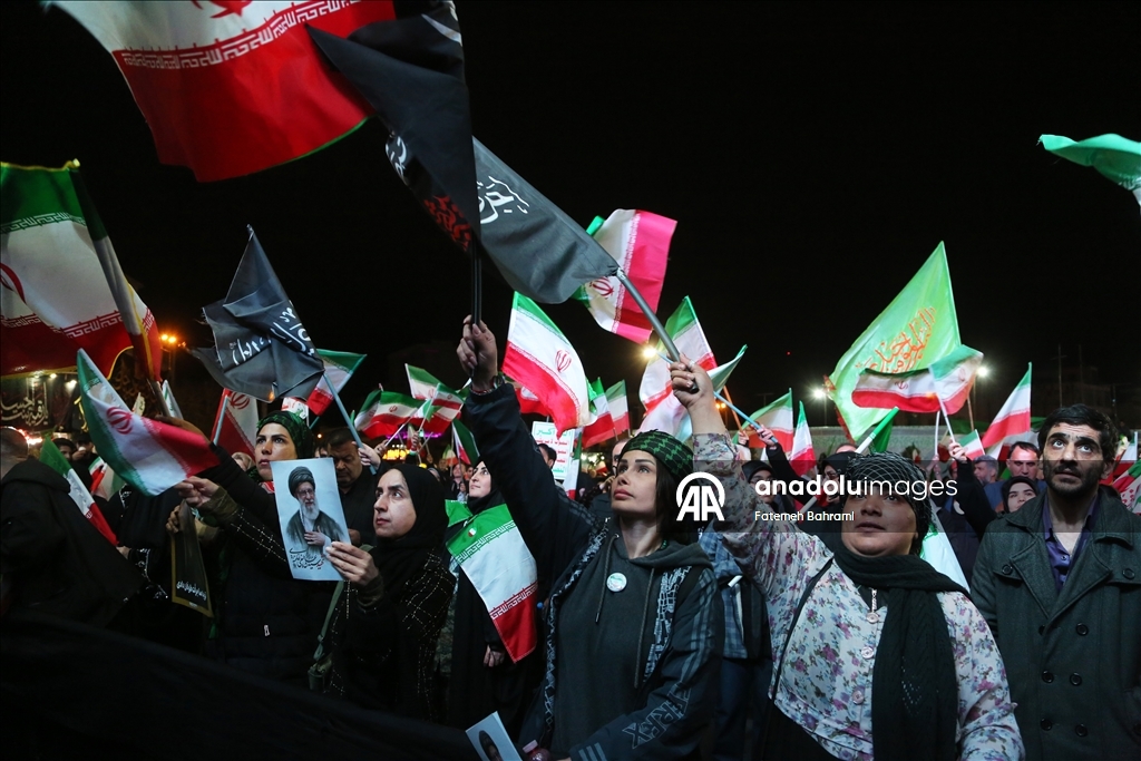 Атаки Израиля и США на Иран вызвали протесты в Тегеране