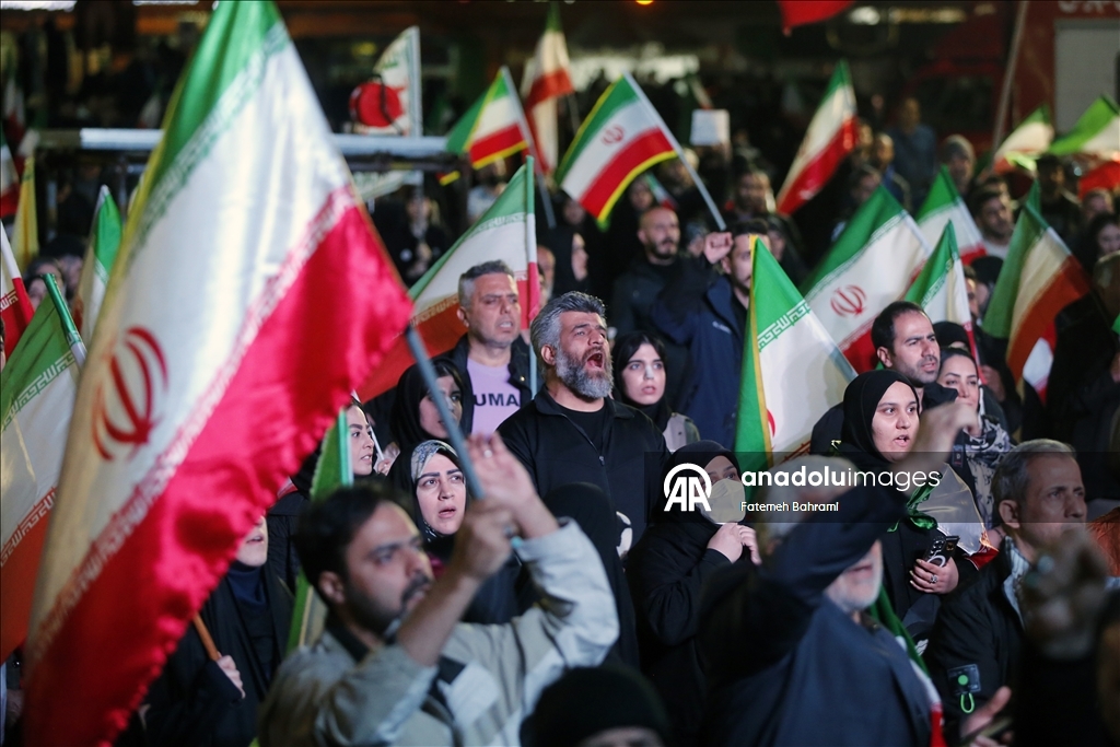 Атаки Израиля и США на Иран вызвали протесты в Тегеране