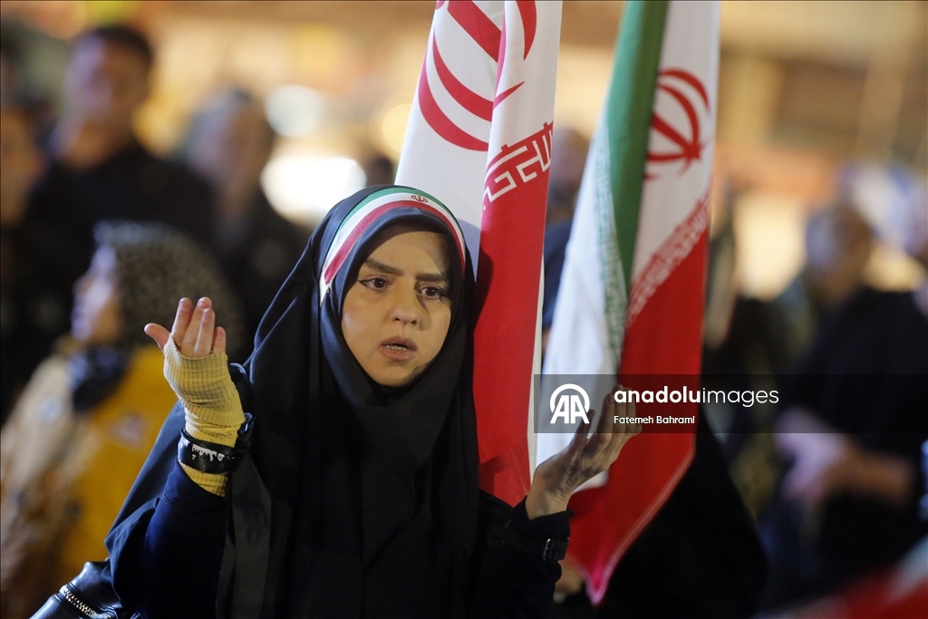 Атаки Израиля и США на Иран вызвали протесты в Тегеране