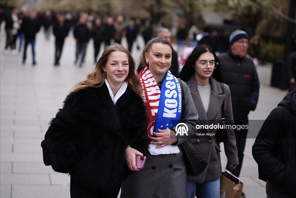 Kosova-Türkiye maçı öncesi Priştine'de heyecan artıyor