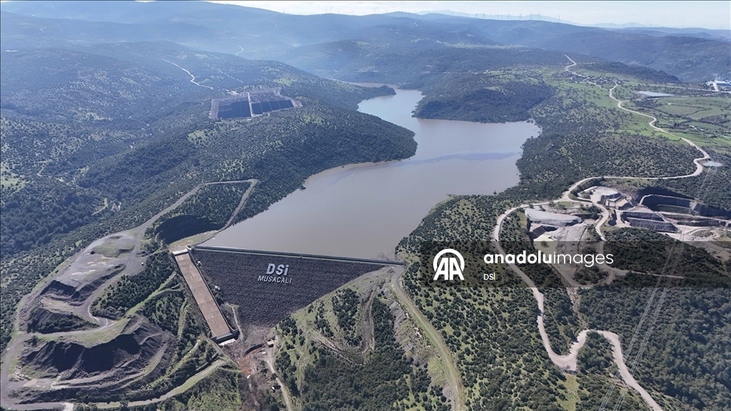 İzmir'de kritik seviyeleri gören barajlardaki su miktarı yağışlarla güçlendi