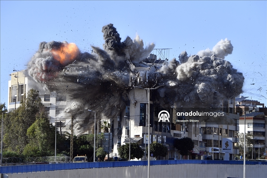 Израиль нанес авиаудар по району Дахия к югу от Бейрута 4
