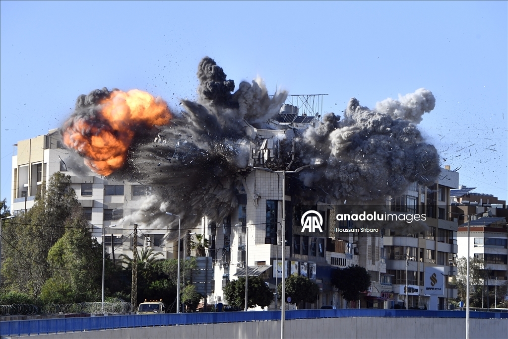 Израиль нанес авиаудар по району Дахия к югу от Бейрута 5
