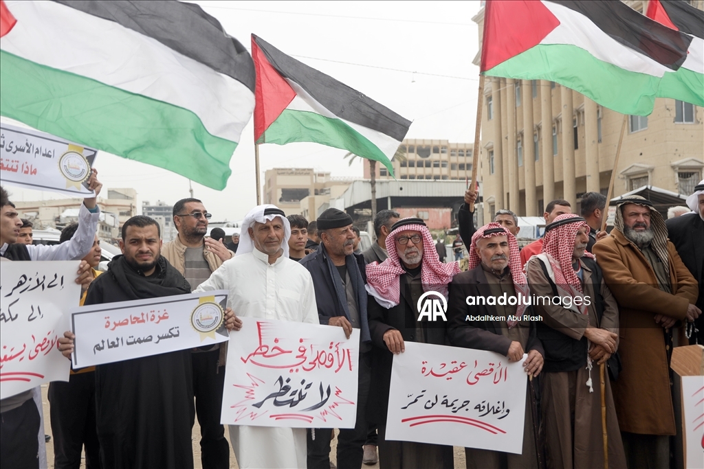 Gazze'de, Mescid-i Aksa'nın kapatılması ve Filistinli esirleri hedef alan idam yasası protesto edildi