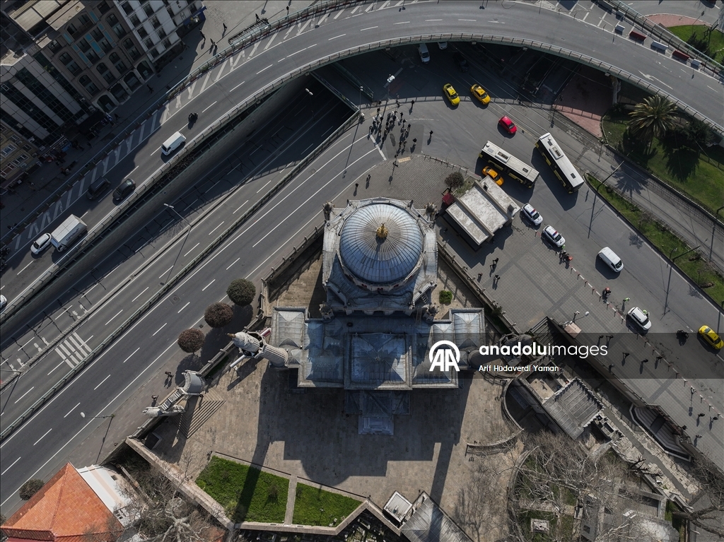Мост между современностью и традициями: Мечеть Пертевнияль Валиде Султан