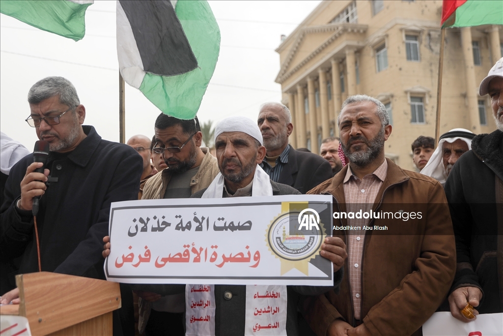 Gazze'de, Mescid-i Aksa'nın kapatılması ve Filistinli esirleri hedef alan idam yasası protesto edildi