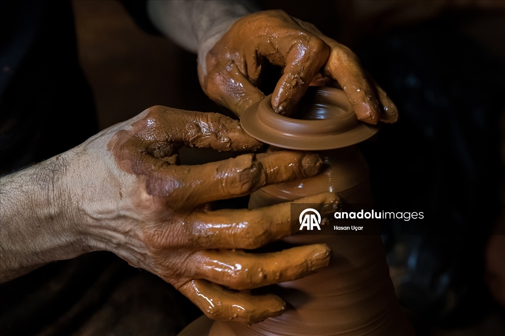 Karacasu’da çömlekçilik geleneği sürdürülüyor
