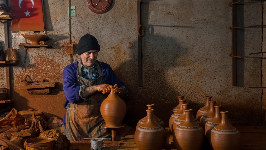 Karacasu’da çömlekçilik geleneği sürdürülüyor