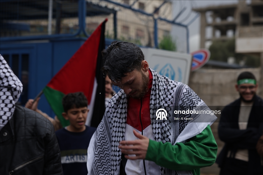 دمشق.. مظاهرة للتنديد بالقانون الإسرائيلي بشأن إعدام الأسرى الفلسطينيين