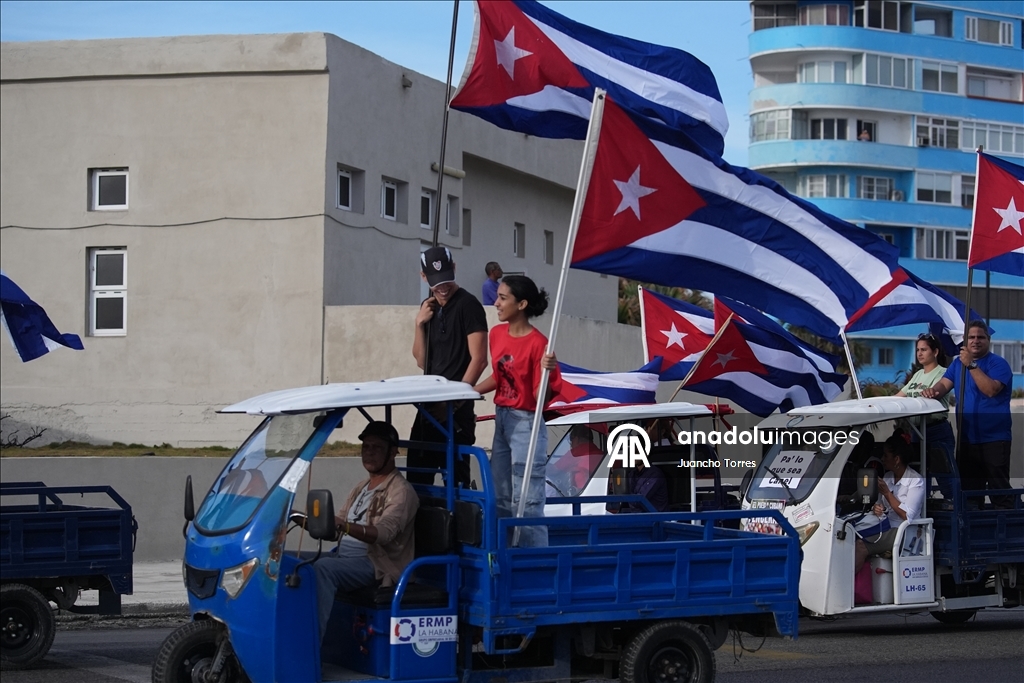 Havana'da ekonomik kriz ve yaptırımlara karşı protesto yürüyüşü 30