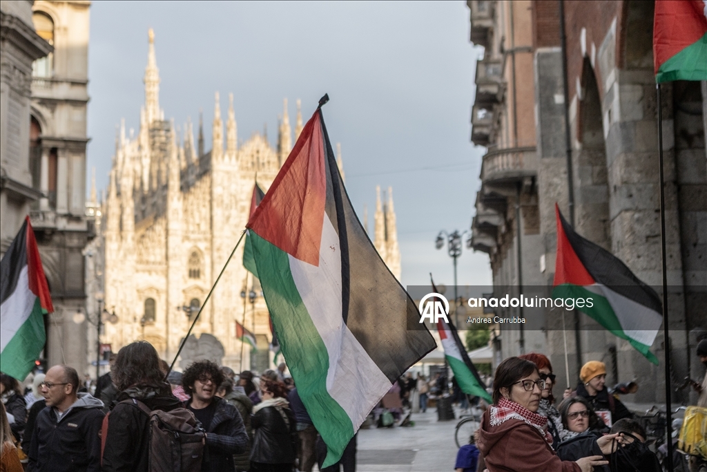 İsrail'in Filistinli esirleri hedef alan "idam yasası" İtalya'da protesto edildi
