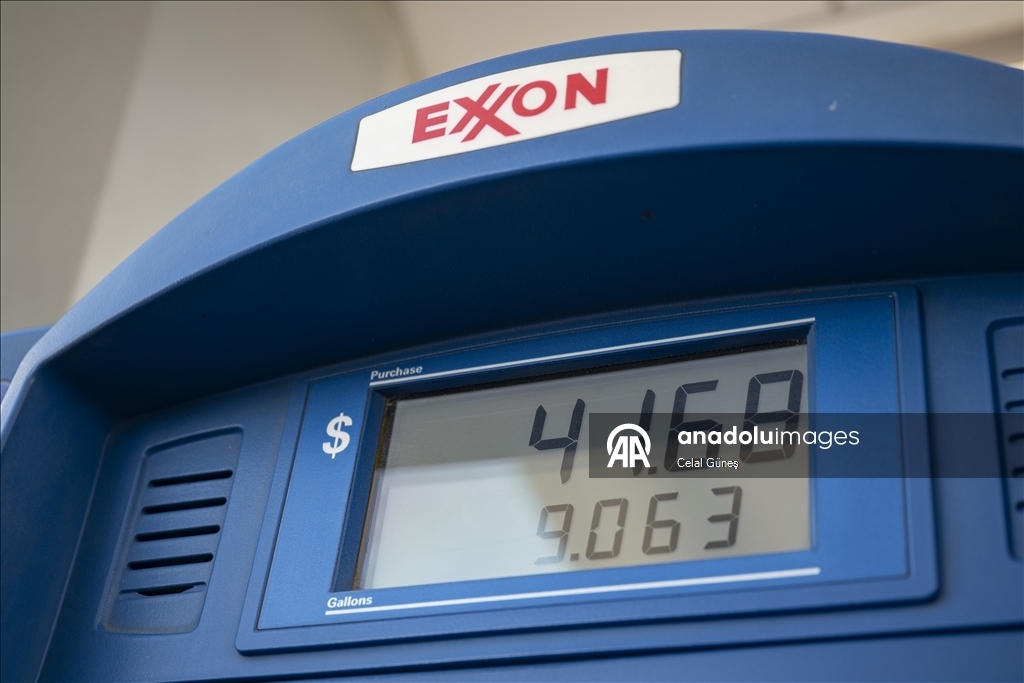 Цена бензина в США превысила 4 доллара за галлон 2