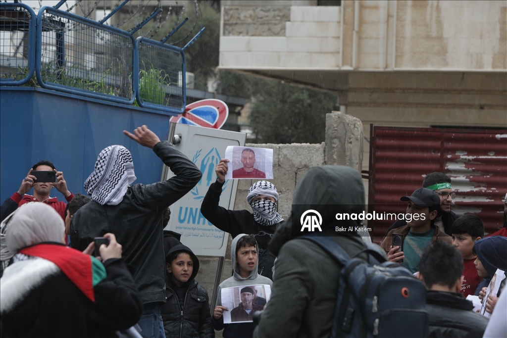 دمشق.. مظاهرة للتنديد بالقانون الإسرائيلي بشأن إعدام الأسرى الفلسطينيين