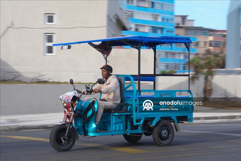 Havana'da ekonomik kriz ve yaptırımlara karşı protesto yürüyüşü 4