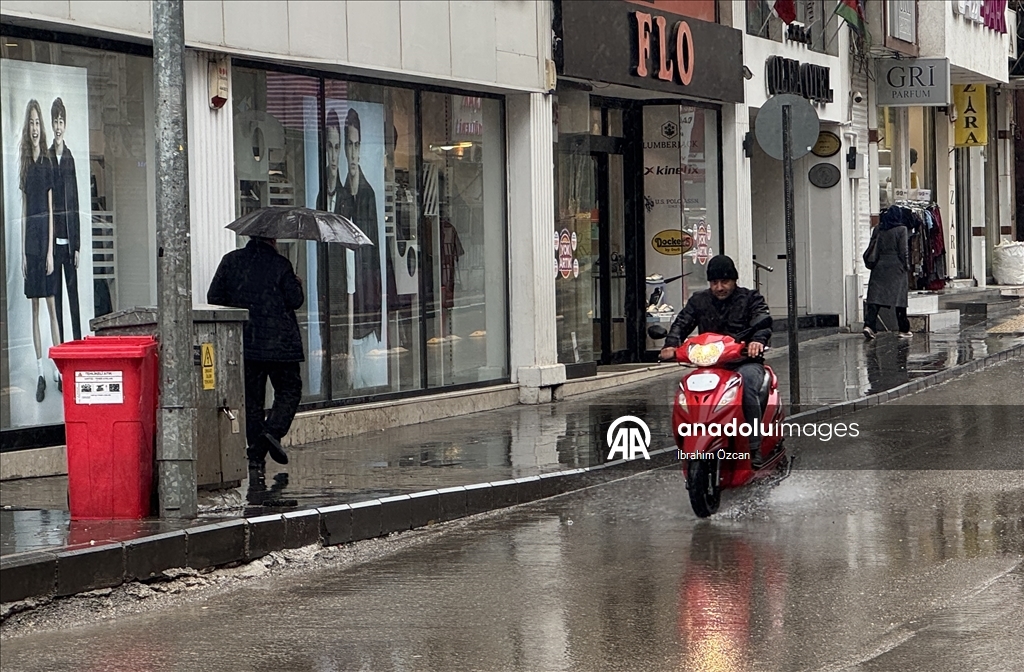 Kilis'te sağanak etkili oluyor