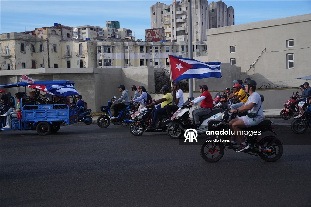 Havana'da ekonomik kriz ve yaptırımlara karşı protesto yürüyüşü 32