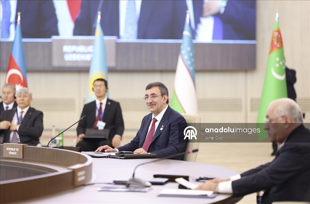 В Баку проходит встреча глав правительств/вице-президента государств-членов ОТГ