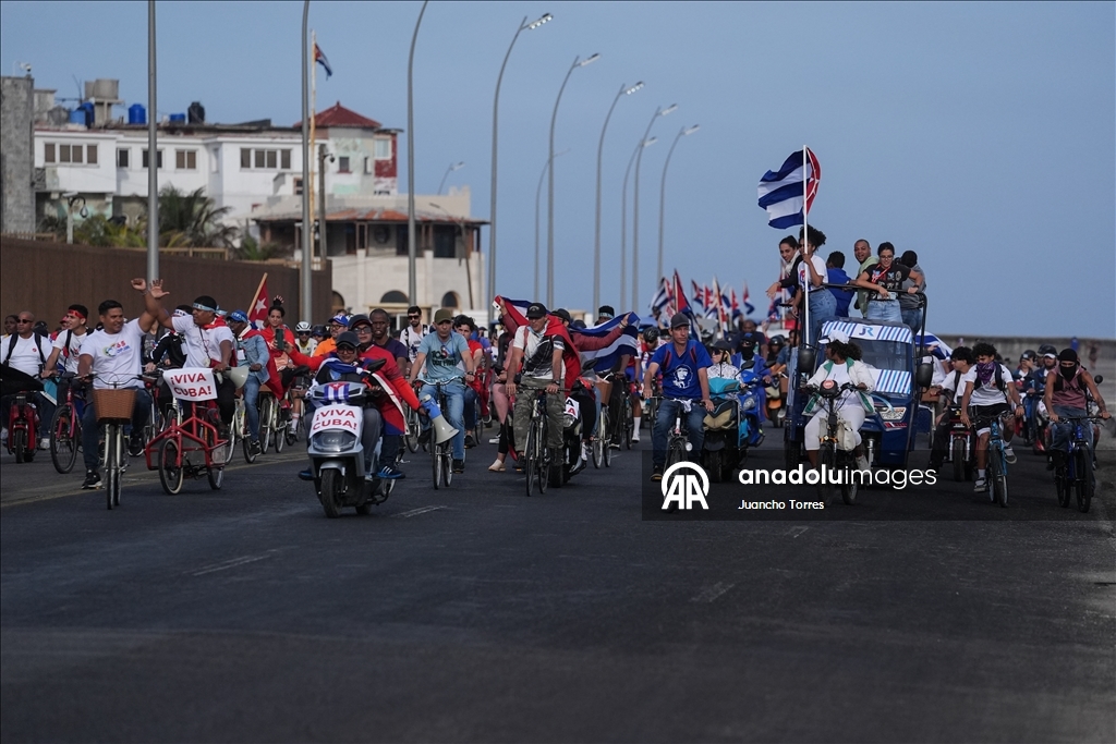 Havana'da ekonomik kriz ve yaptırımlara karşı protesto yürüyüşü 24