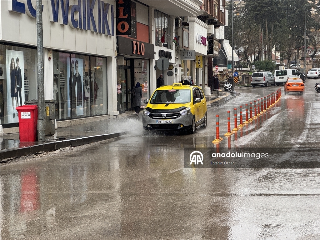 Kilis'te sağanak etkili oluyor
