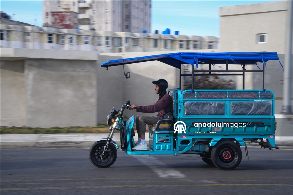 Havana'da ekonomik kriz ve yaptırımlara karşı protesto yürüyüşü 14