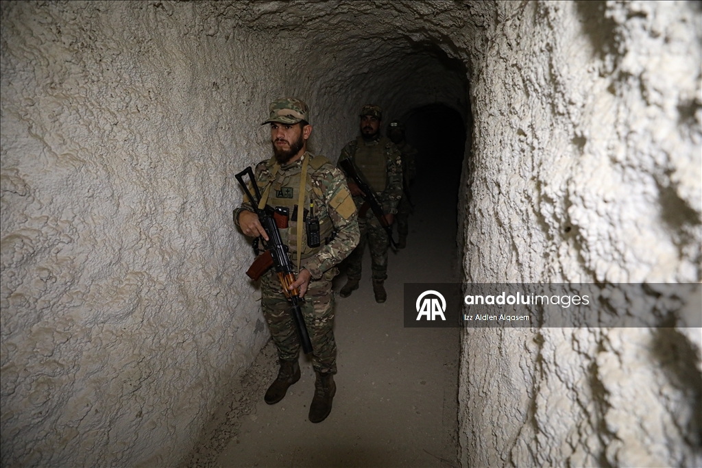 Сирия–Ливан: туннели для контрабанды оружия попали в объектив "Анадолу"