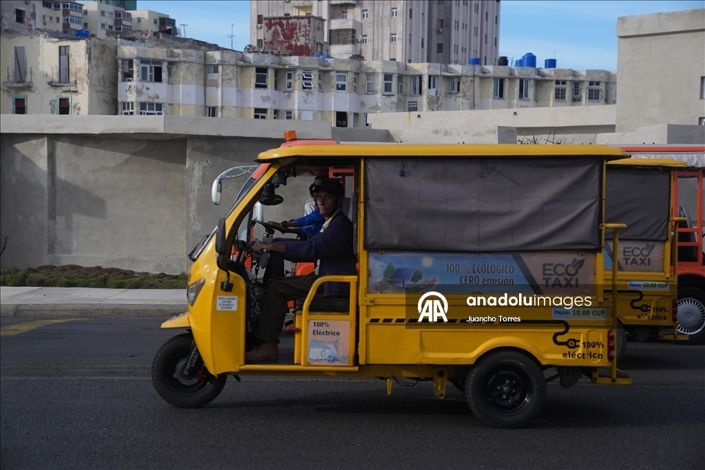 Havana'da ekonomik kriz ve yaptırımlara karşı protesto yürüyüşü 38