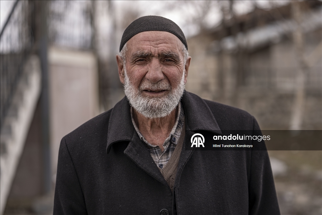 «Вестники весны» — аисты уже 16 лет выбирают купол мечети своим домом