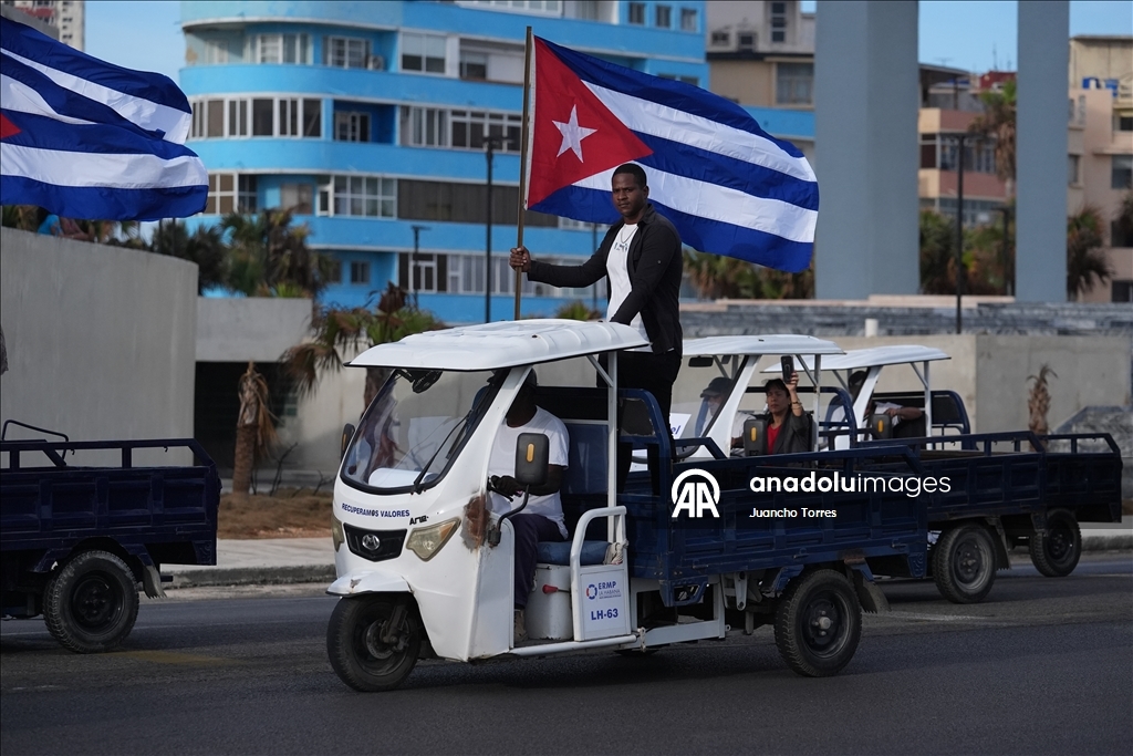 Havana'da ekonomik kriz ve yaptırımlara karşı protesto yürüyüşü 31
