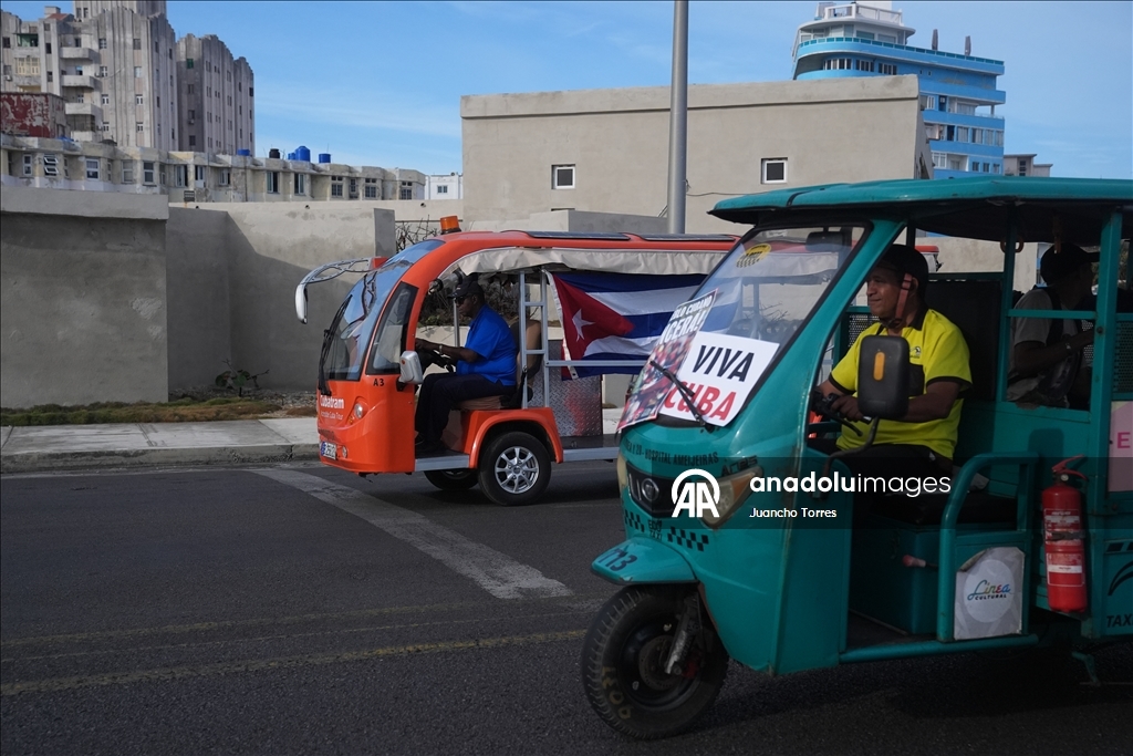 Havana'da ekonomik kriz ve yaptırımlara karşı protesto yürüyüşü 18